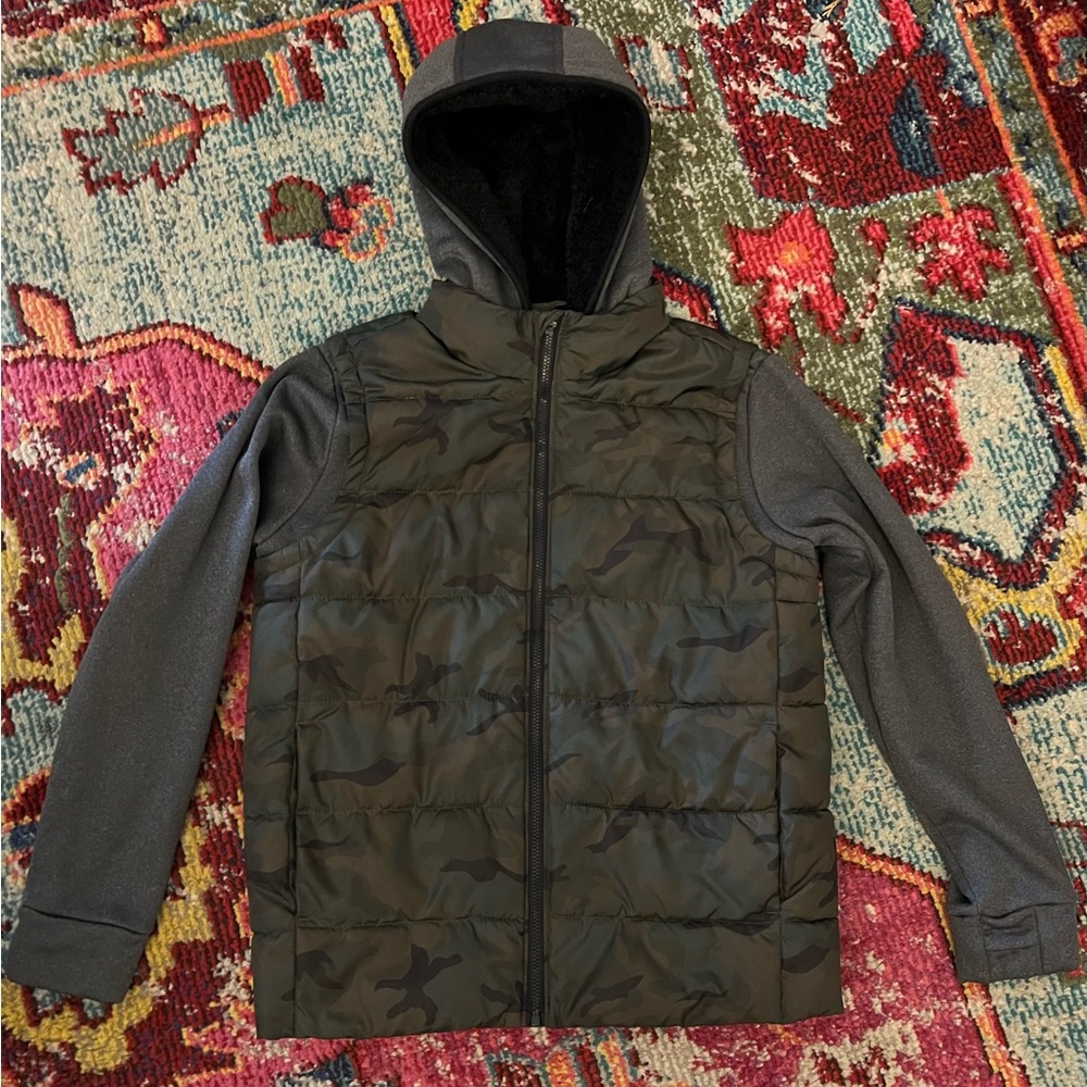 Boys hybrid Jacket. Size L.